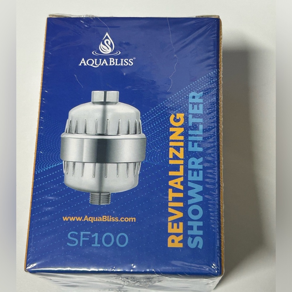 AquaBliss SF100 Revitalizing Shower Filter  NIB